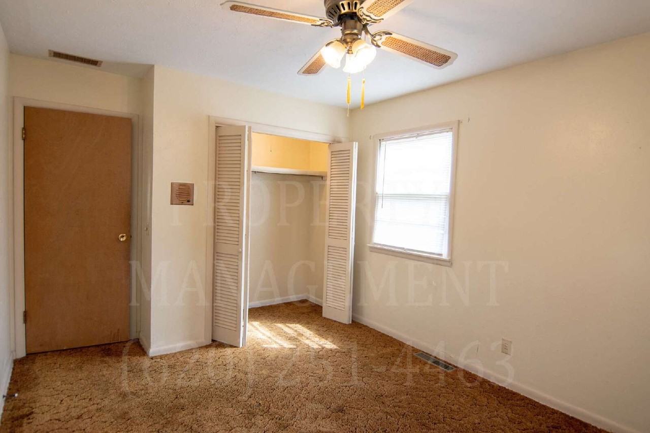 106 Overlook Dr - Photo 5 of 25