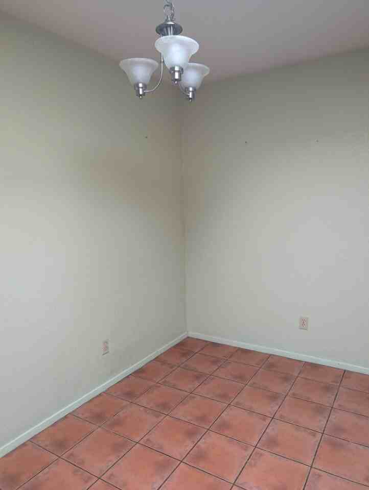 3078 N Cherry Ave - Photo 6 of 15