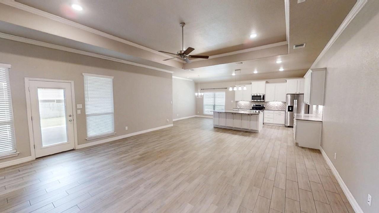 7901 Prescott Dr - Photo 5 of 39