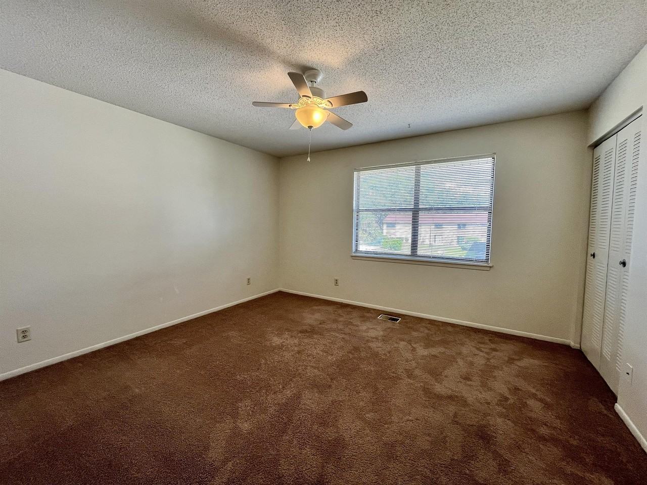 901 Olmstead Dr #28 - Photo 3 of 15