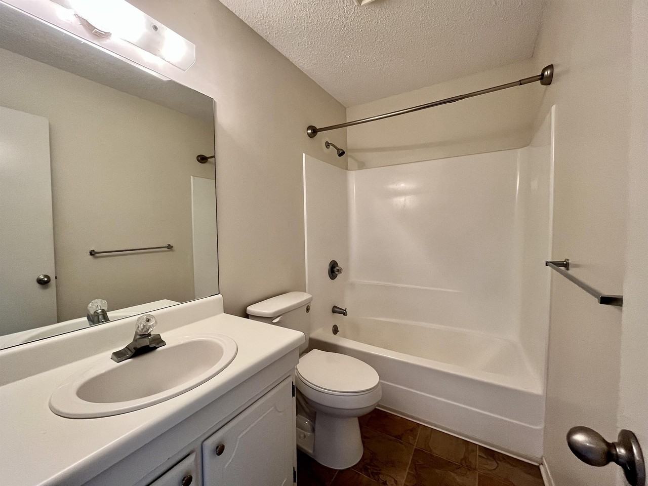 901 Olmstead Dr #28 - Photo 6 of 15