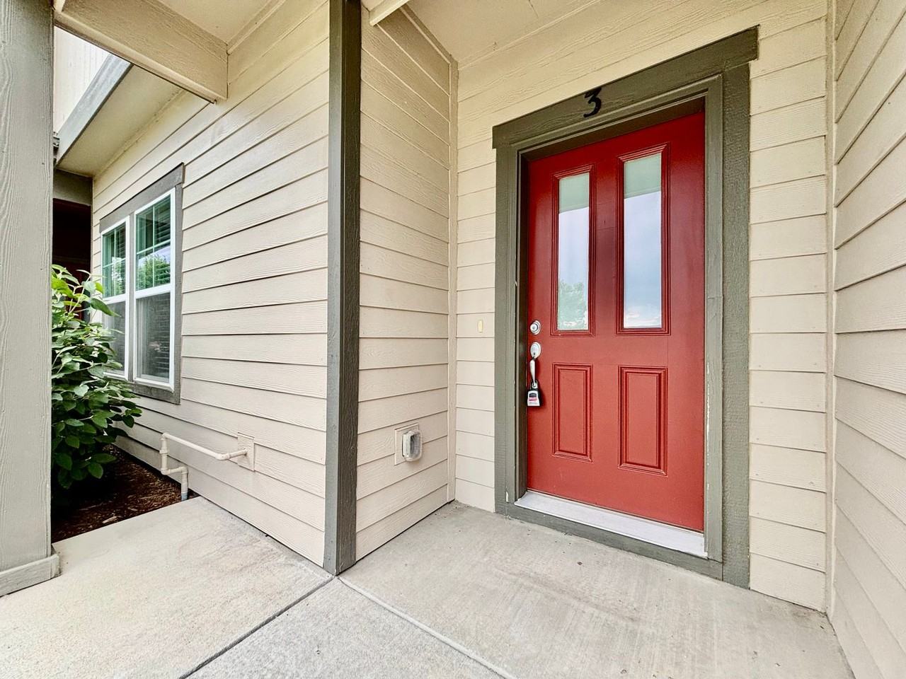 1693 Grand Ave #3 - Photo 2 of 22