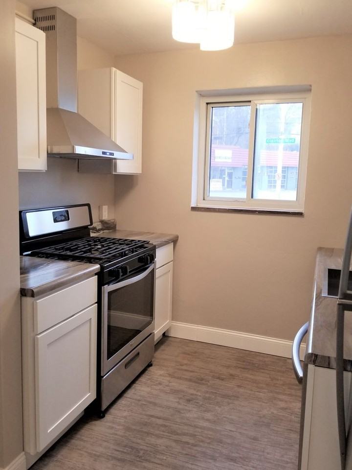 1 Glen Elm Drive - Photo 2 of 9