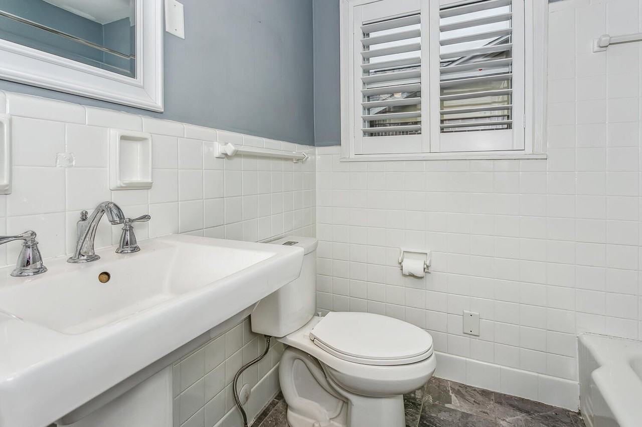 1812 E Avery St - Photo 5 of 19