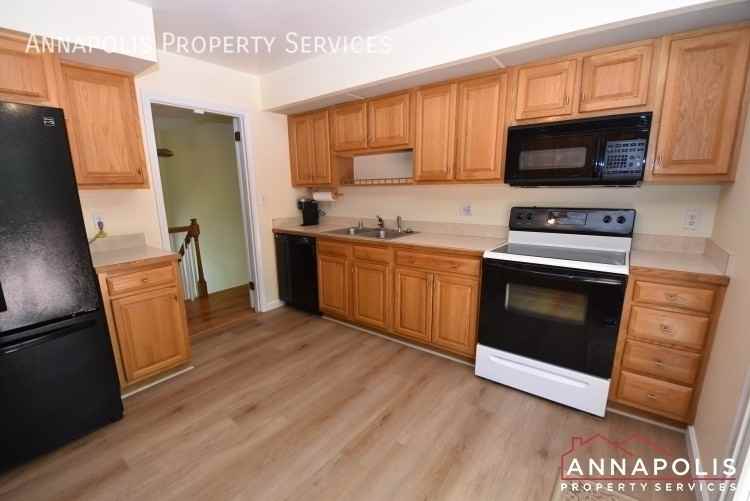 378 Harwin Dr - Photo 2 of 34
