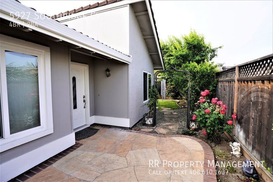 5927 Southridge Ct - Photo 2 of 19