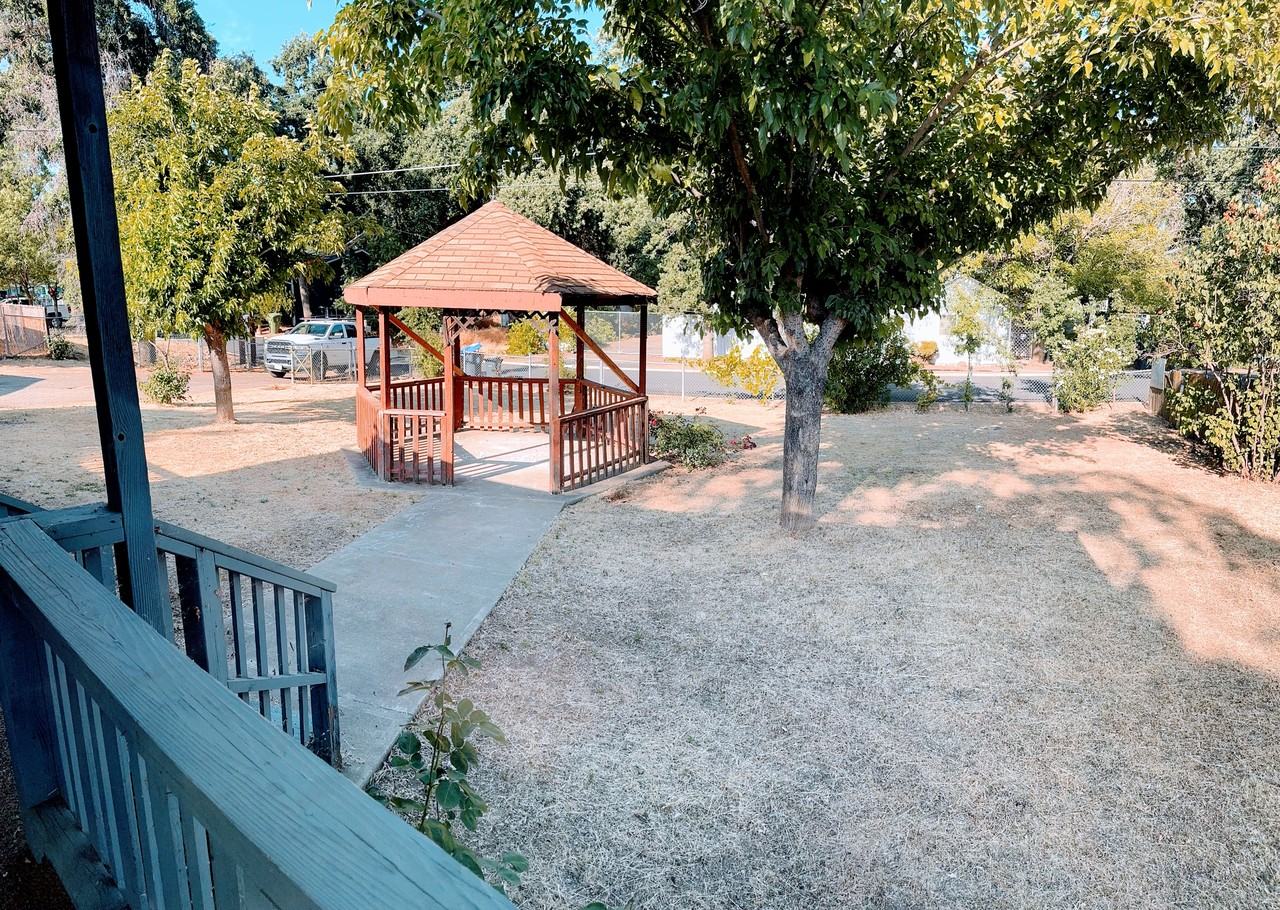 3635 Locust St #NA - Photo 3 of 16