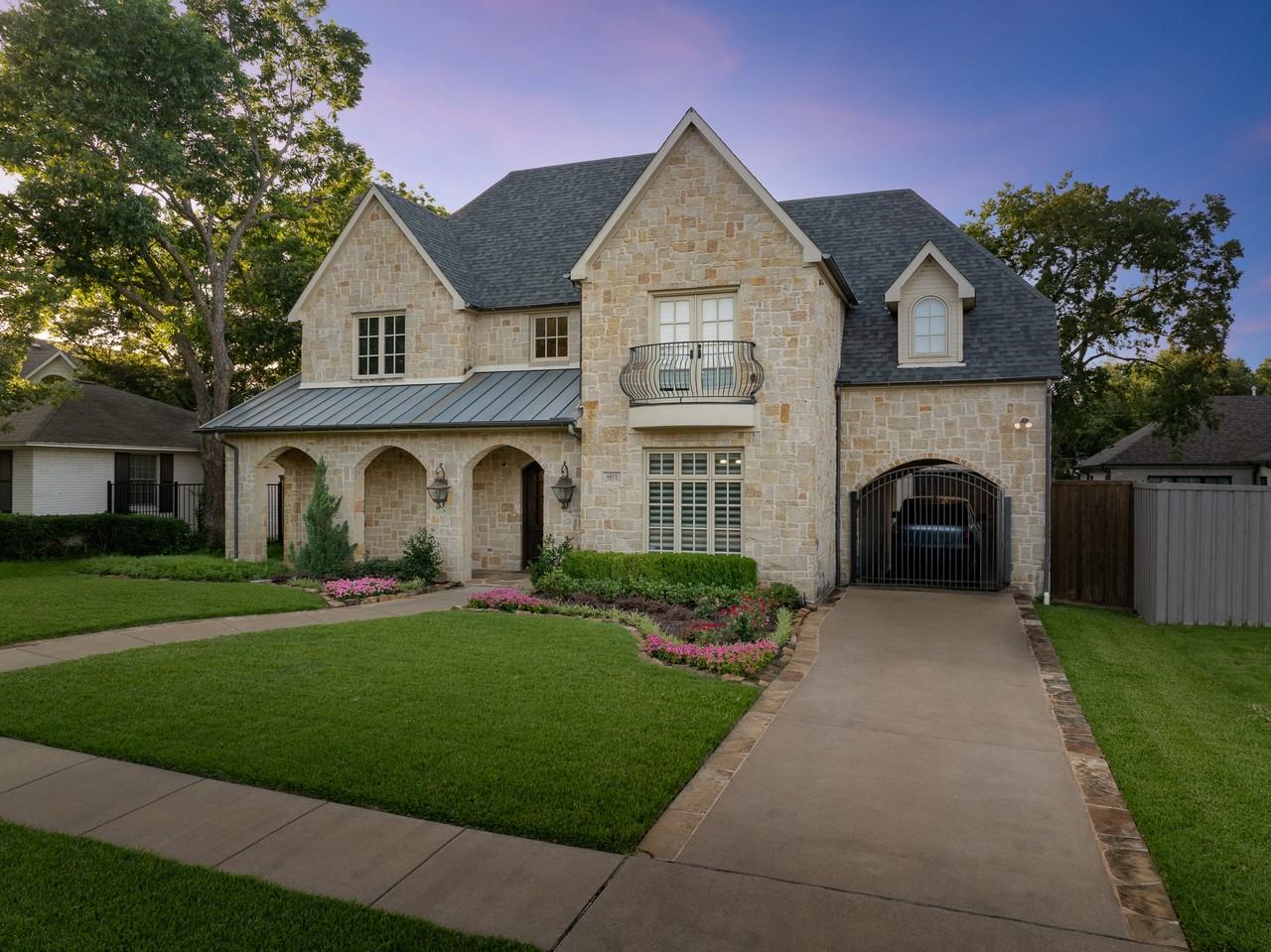 6815 Park Ln #NA - Photo 2 of 17