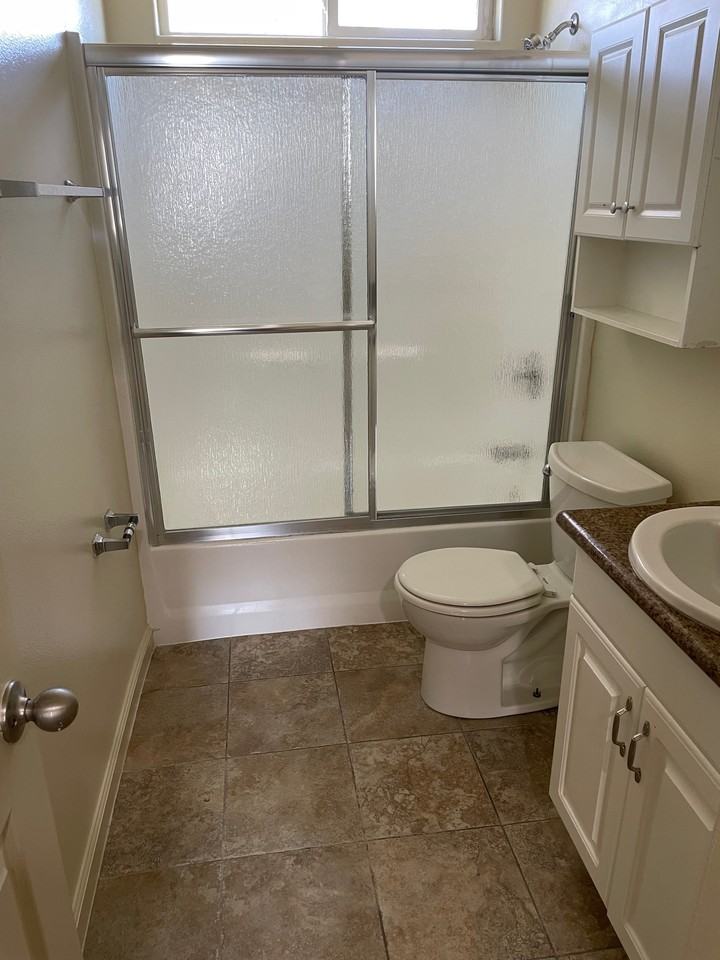 1024 Lorraine Pl #14 - Photo 7 of 7