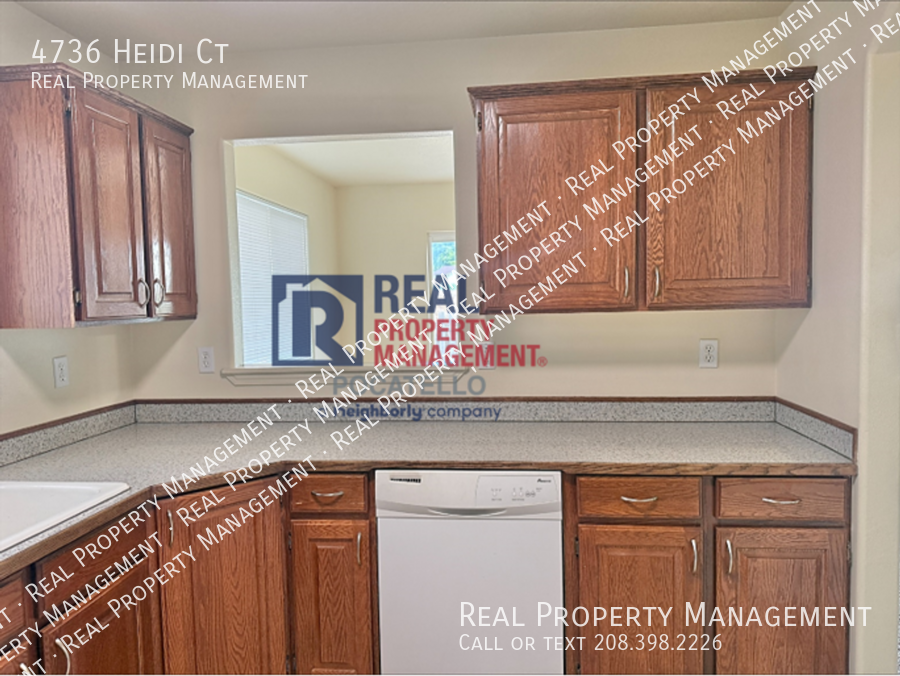 4736 Heidi Ct - Photo 3 of 23