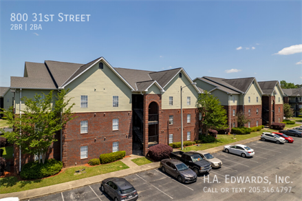 800 31st St - Photo 3 of 32