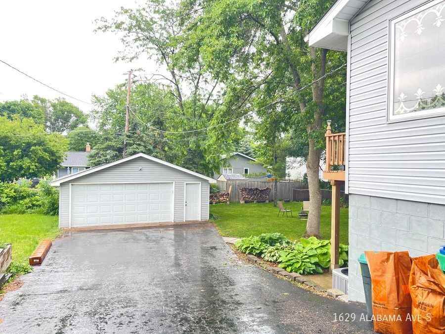 1629 Alabama Ave S - Photo 3 of 25