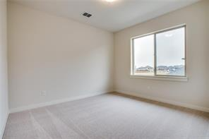 1405 Ellicott Drive - Photo 4 of 27