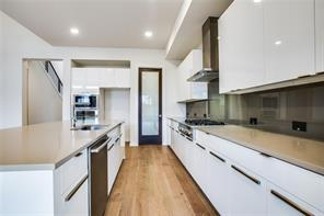 1405 Ellicott Drive - Photo 5 of 27