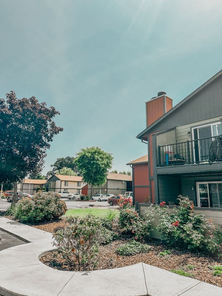 Whitman Park Apartments - Photo 4 of 50