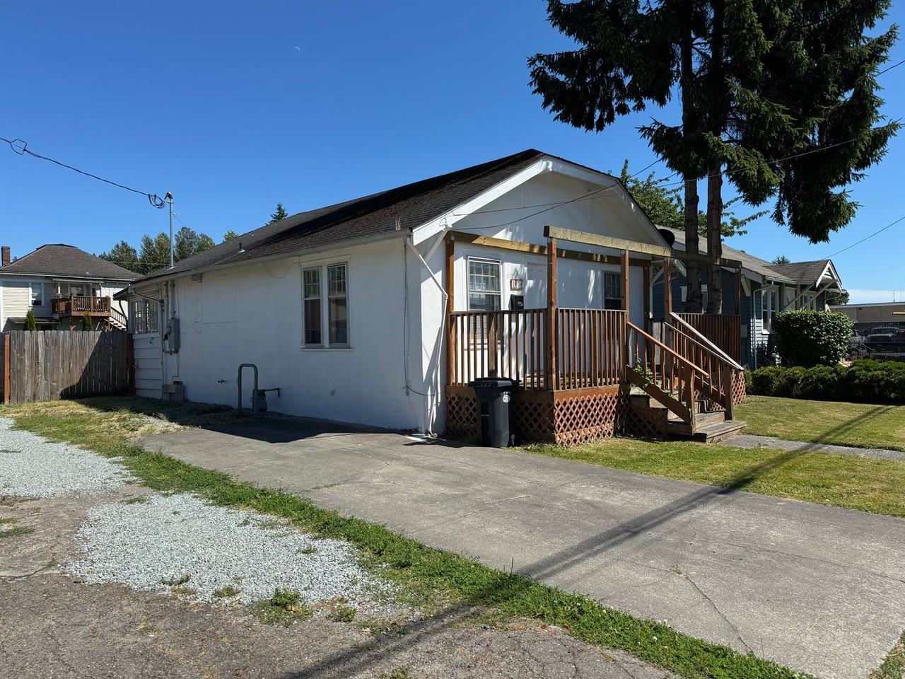 1404 S 2nd St - Photo 3 of 22