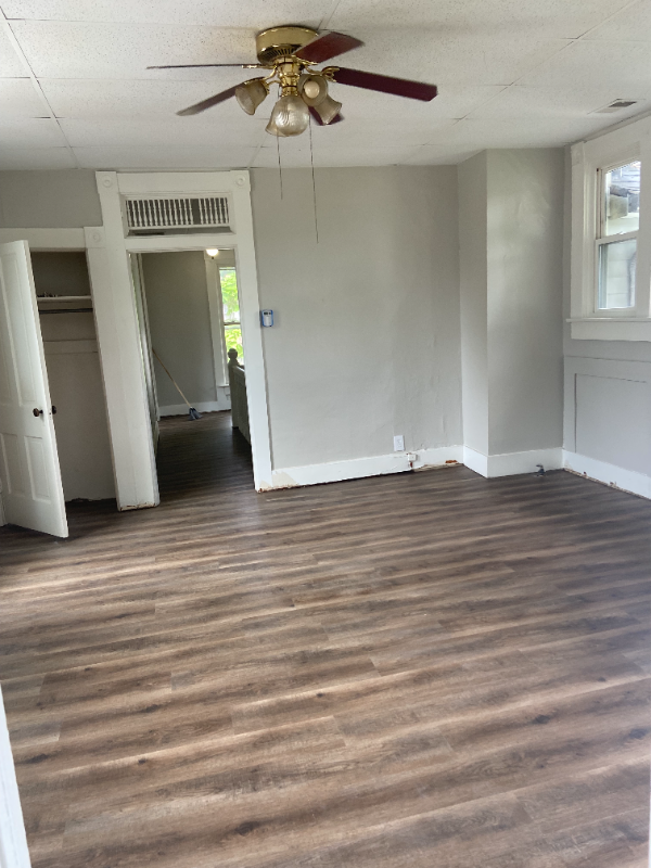 203 N Pennsylvania St #3 - Photo 3 of 10