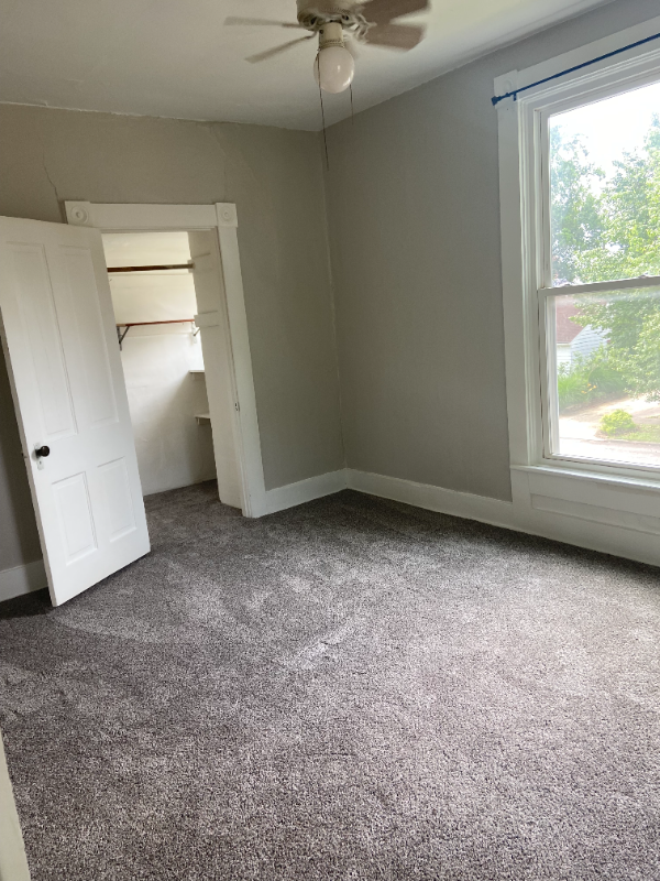 203 N Pennsylvania St #3 - Photo 5 of 10