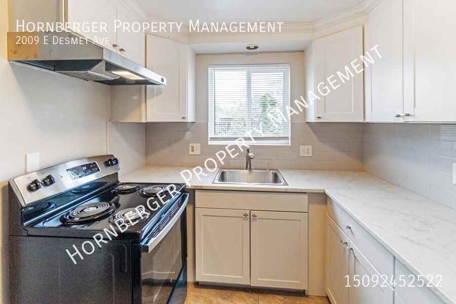 2009 E Desmet Ave - Photo 2 of 16