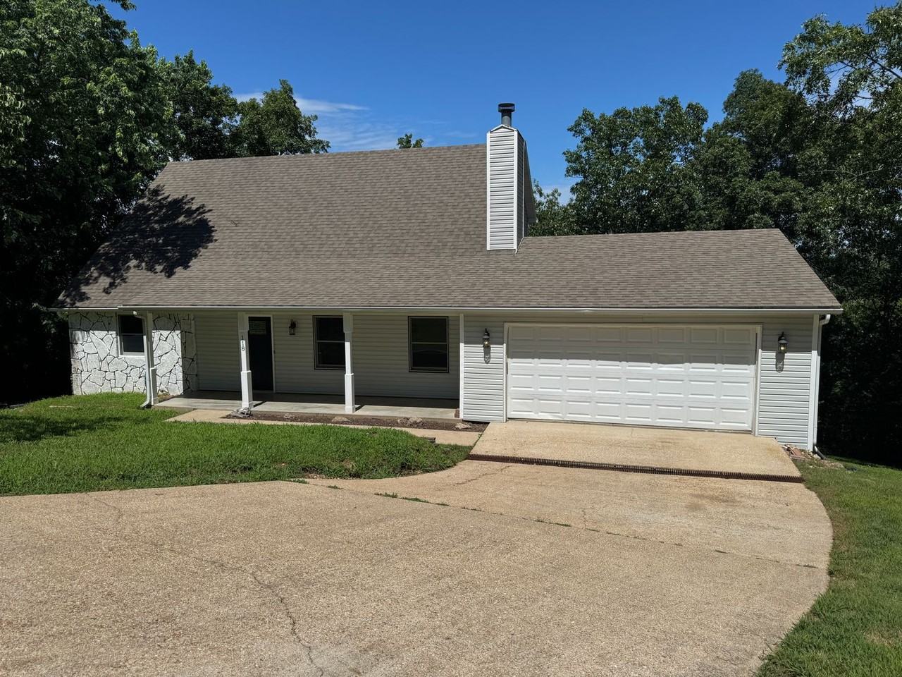 118 Auburn Dr - Photo 2 of 45