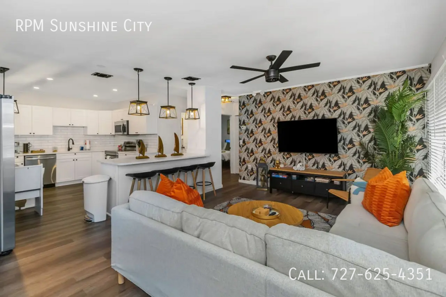 1500 Clearwater Largo Rd N - Hidden Gem Oasis #5 - Photo 3 of 44