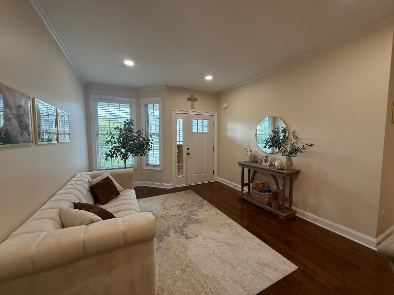 11 Mccormick Ave N - Photo 3 of 19