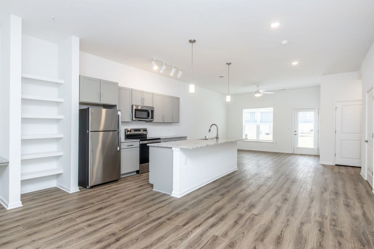 Sandpiper Terrace - Photo 6 of 21