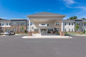 featured image of 165 E Wright St