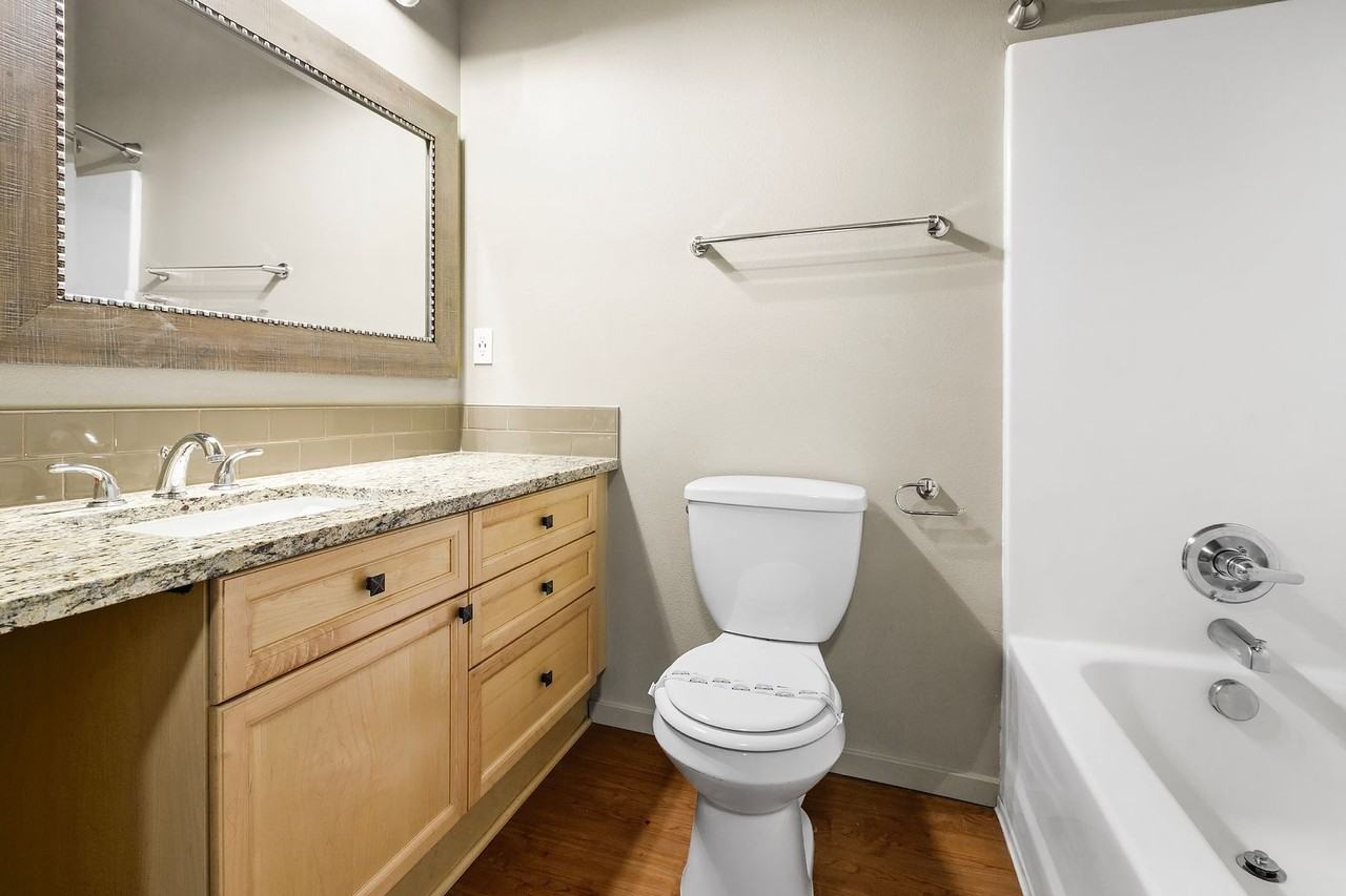 OLP 5264 NE 121st Avenue - Photo 6 of 34