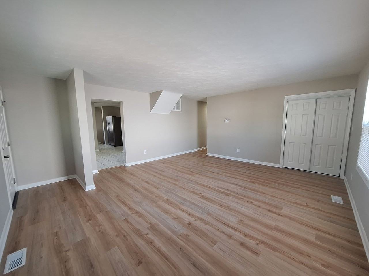 3303 Candlewood Dr - Photo 2 of 28