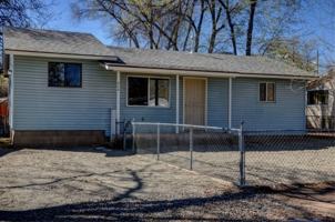 featured image of 806 Campbell St