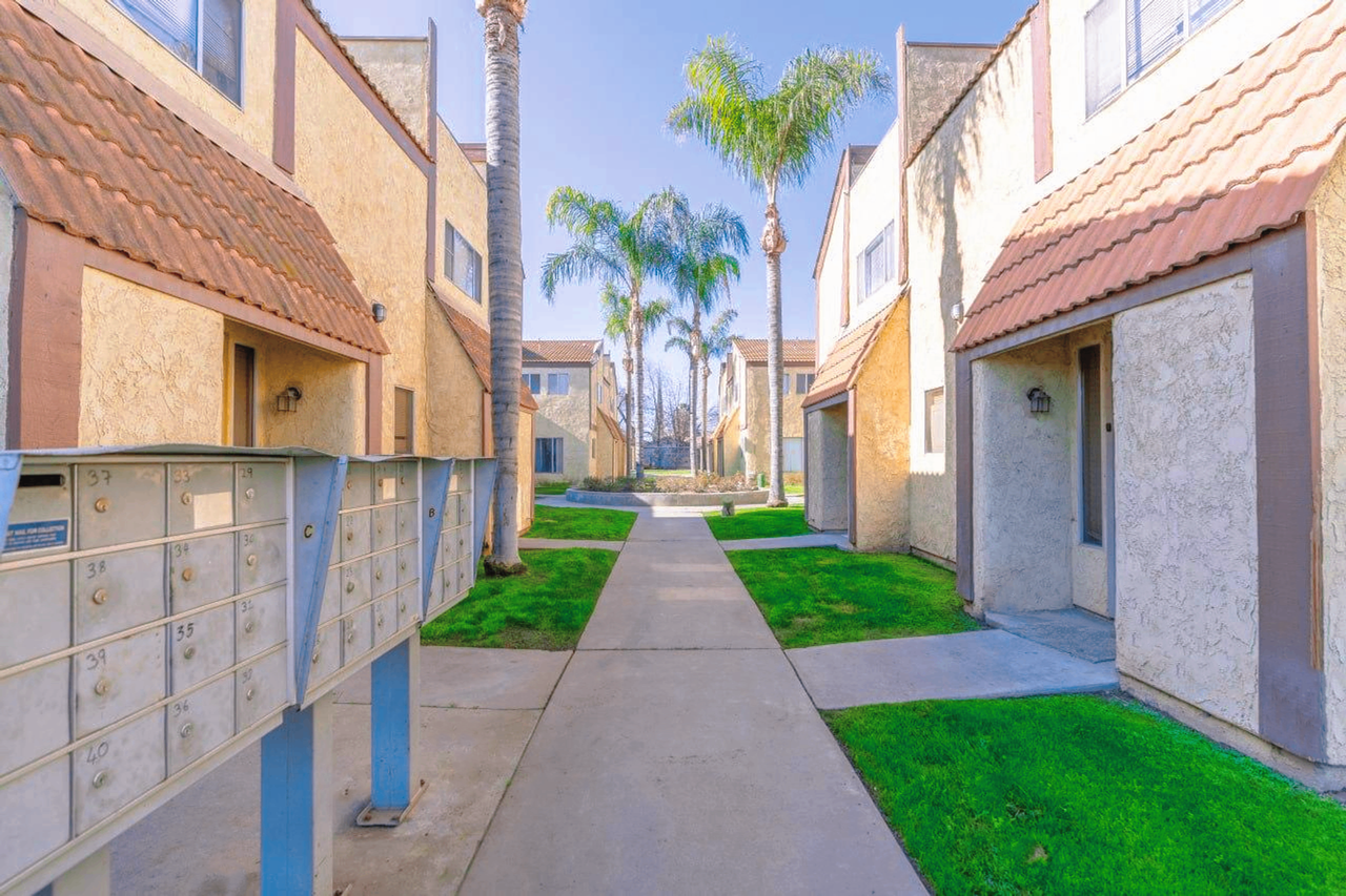 Mission Villa Town Homes - Photo 7 of 40