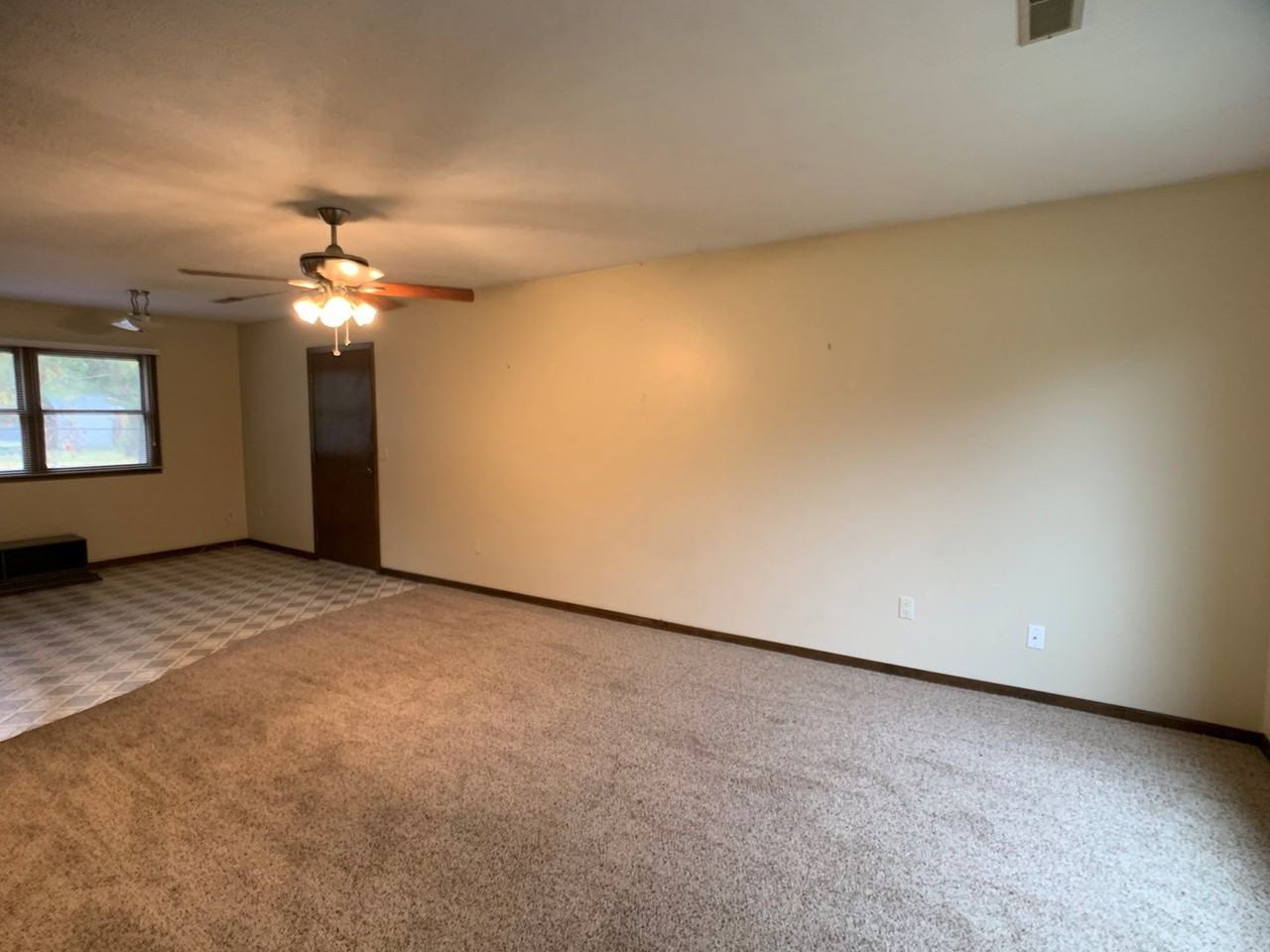 124 Harvey Dr - Photo 3 of 14