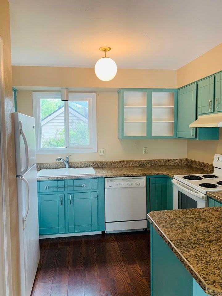 2340 55th St #20 - Photo 2 of 12