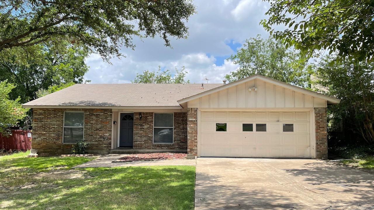 2721 Cibola Drive - Photo 2 of 15