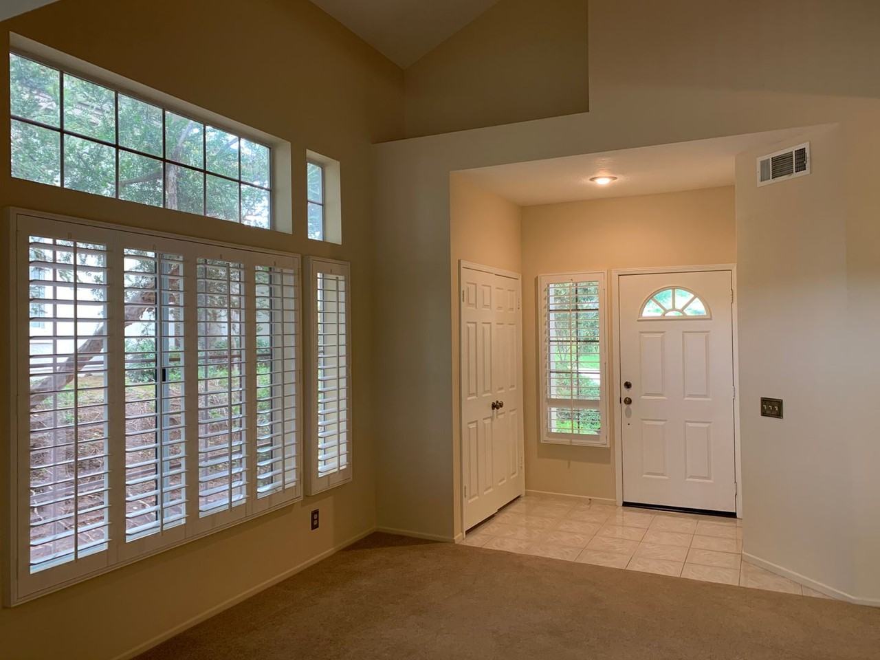 1040 Amberton Ln - Photo 2 of 29