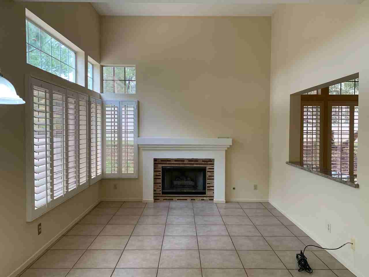 1040 Amberton Ln - Photo 3 of 29