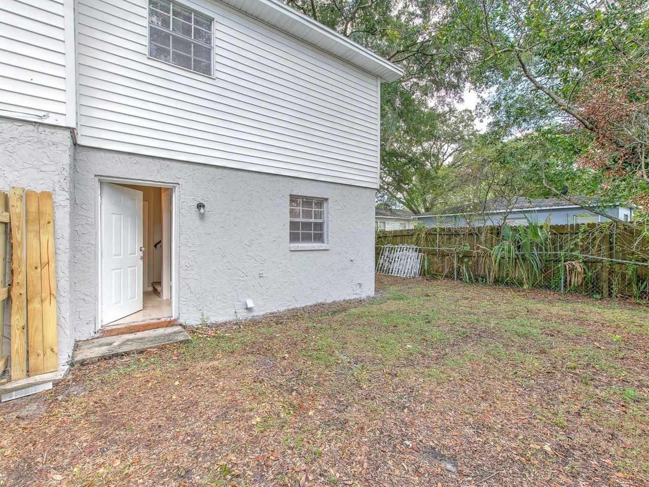 3514 Sarah St - Photo 3 of 26