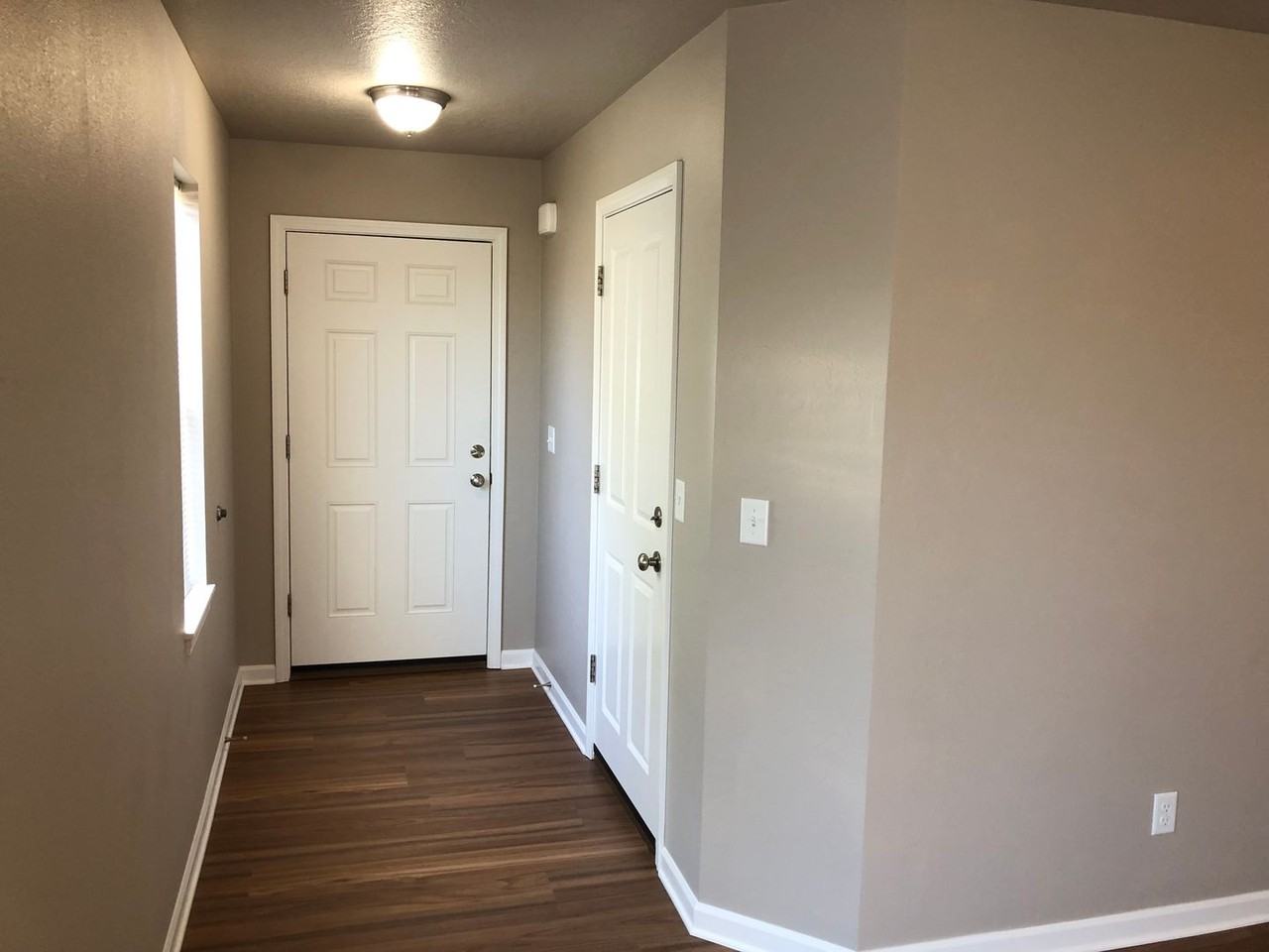 4182 Glacier View Dr - Photo 5 of 46