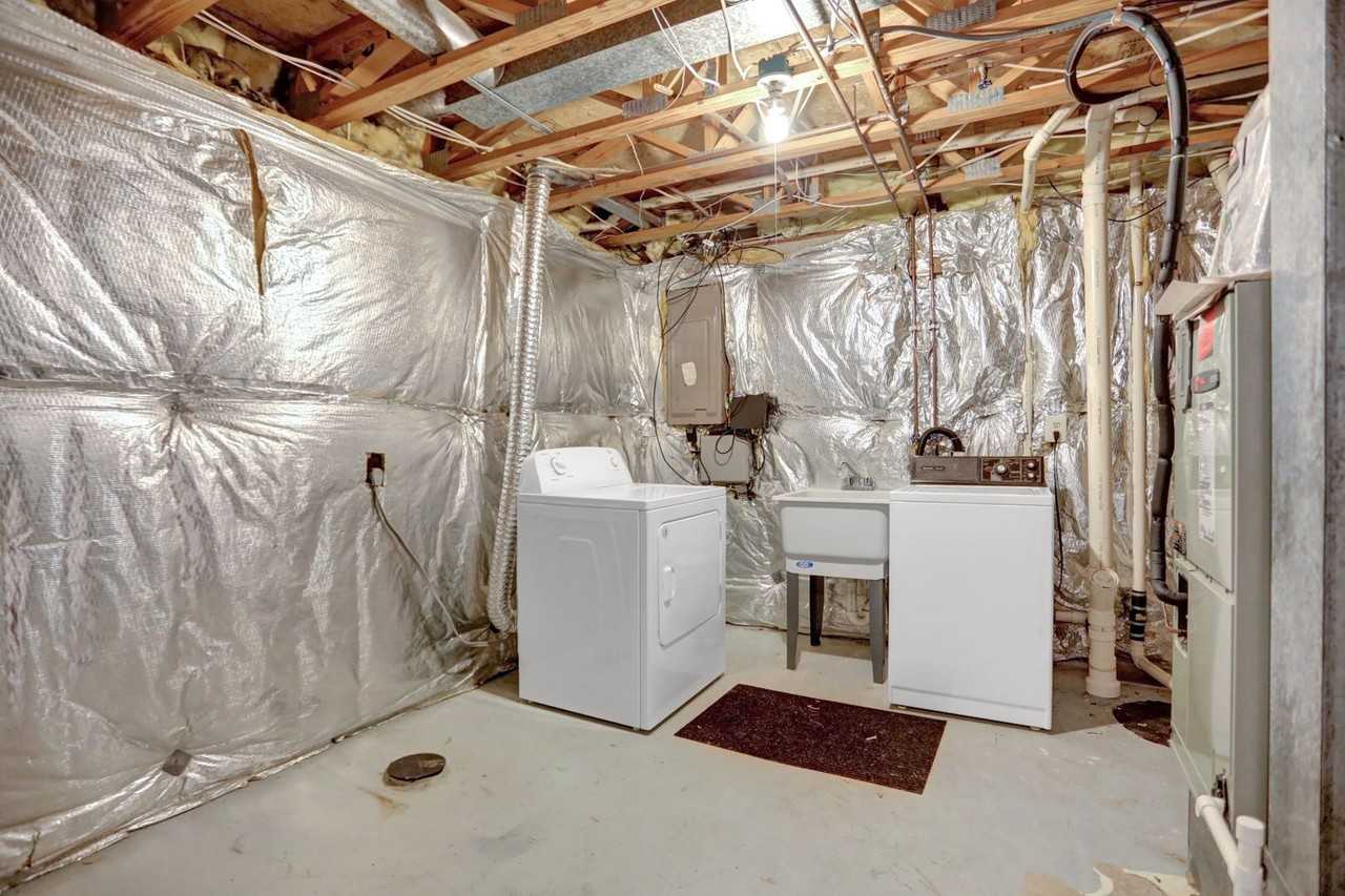 21 Turnmill Ct - Photo 3 of 39