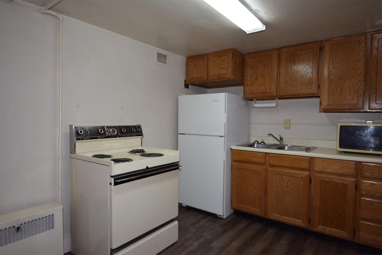 234 E 100 N - Photo 3 of 7