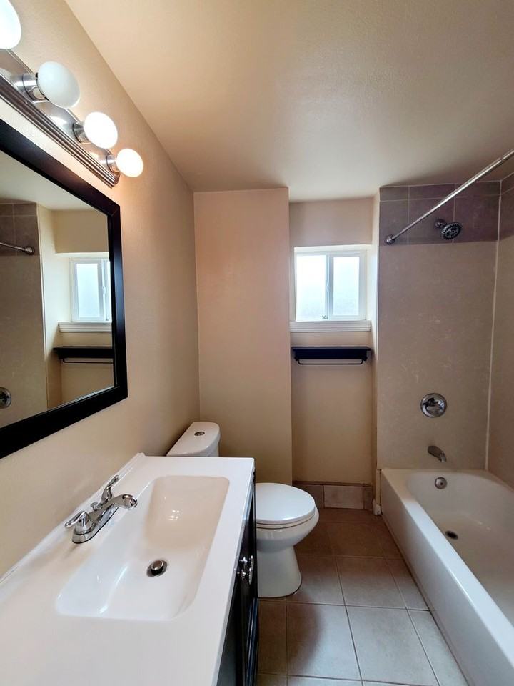 19A Brookhaven Ct - Photo 2 of 8