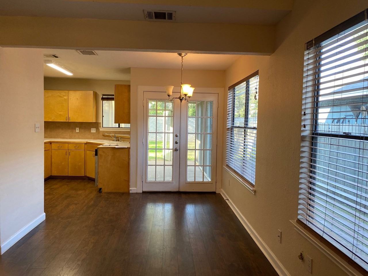 14587 Robert I Walker Blvd - Photo 3 of 16