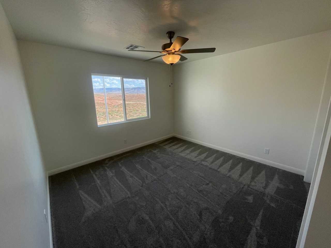 1396 E White Hollow Ln - Photo 6 of 31
