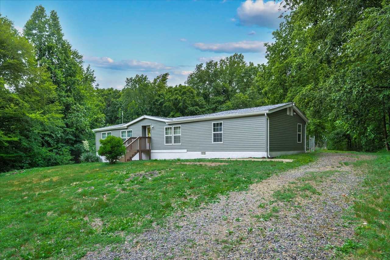 210 Marengo Ct - Photo 3 of 26