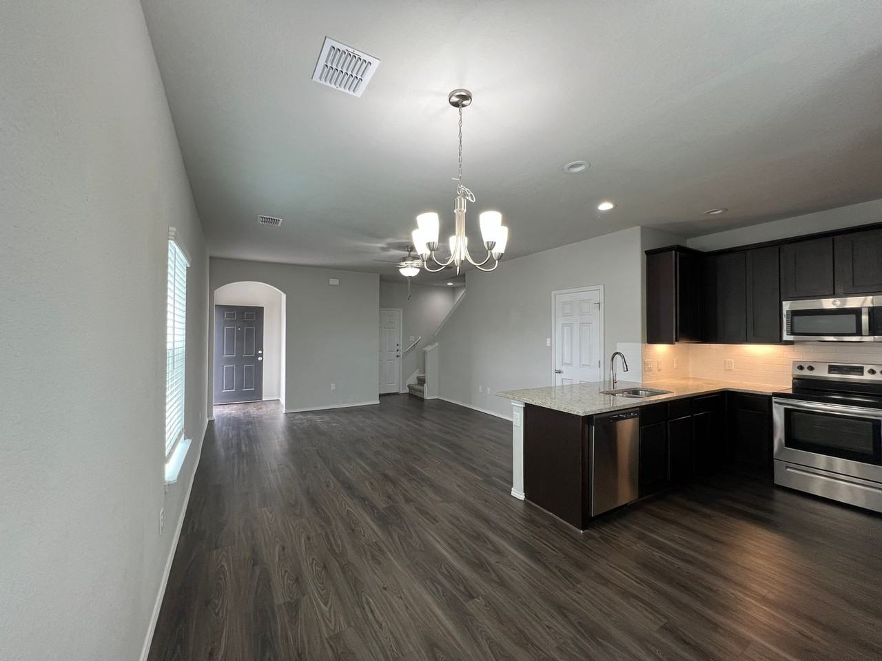 602 Heathers Way - Photo 6 of 24