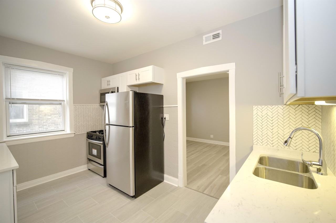 2625-27 N. Ridgeway - Photo 2 of 17