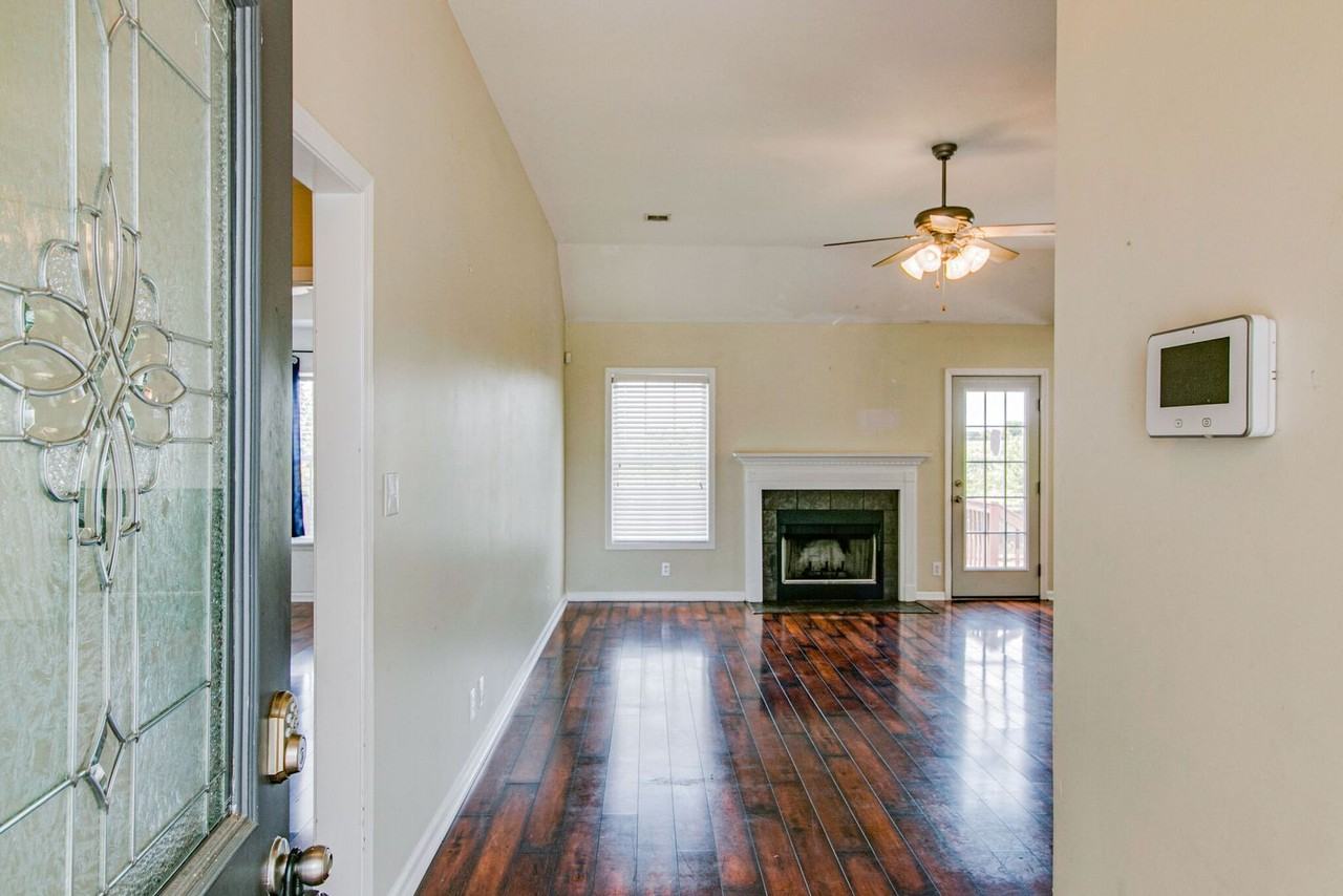 988 Chardea Ct - Photo 5 of 31