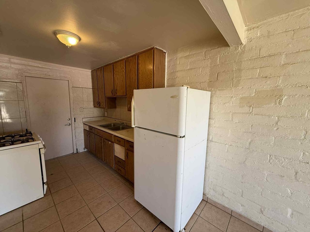 1651 // 705 West Irvington Road - Photo 7 of 15