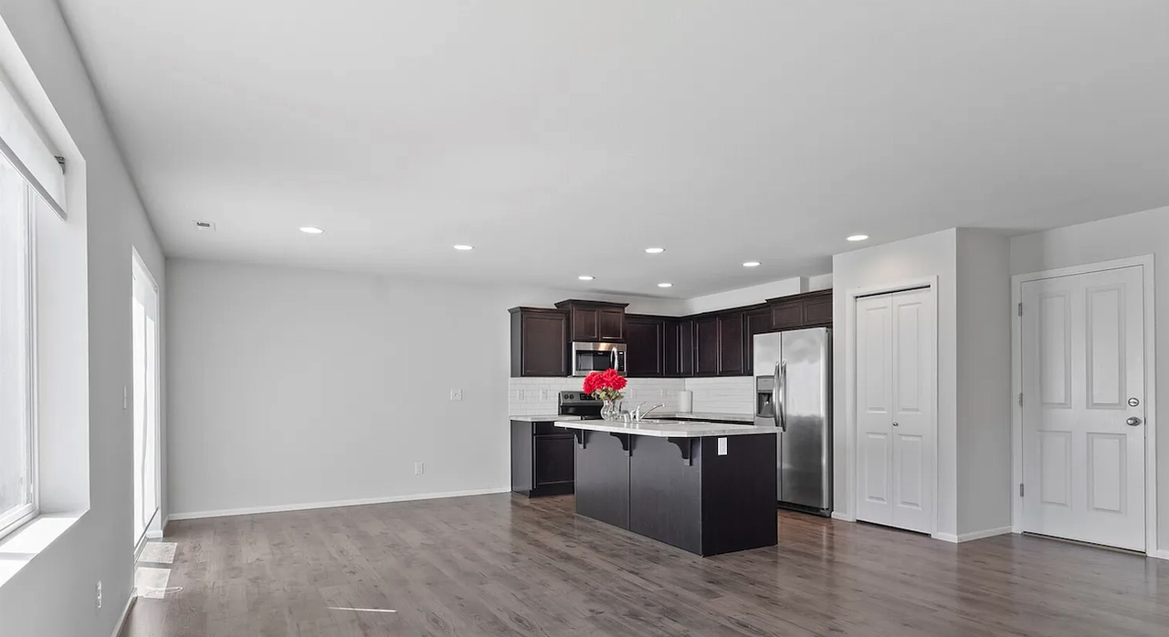 10594 189th Street East - Photo 3 of 3